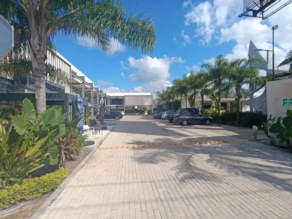 Local en renta en Temozon Norte, Mérida — foto 2 de 10