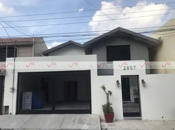 Casa en venta en Colinas de las Cumbres, Monterrey — foto 2 de 14