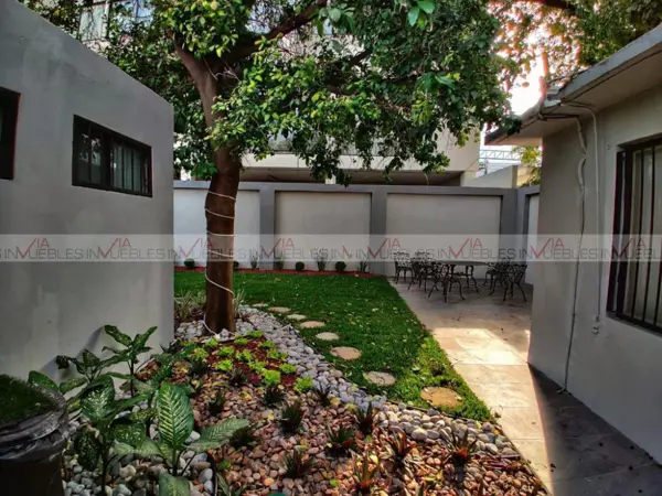 Casa en renta en Del Valle, San Pedro Garza García — foto 2 de 10