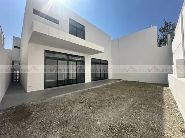 Casa en venta en El Uro, Monterrey — foto 2 de 15