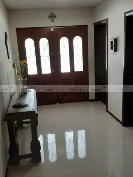 Casa en venta en Valle de San Ángel Sect Español, San Pedro Garza García — foto 2 de 15