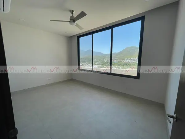 Casa en venta en Loma Bonita, Monterrey — foto 3 de 11
