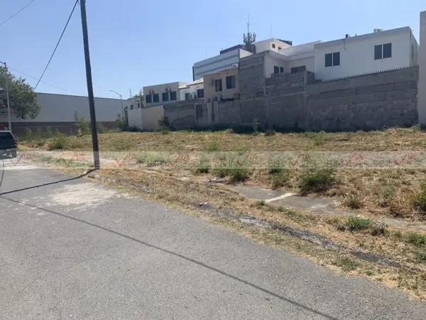 Terreno en venta en Bosques del Nogalar, San Nicolás de los Garza — foto 2 de 9