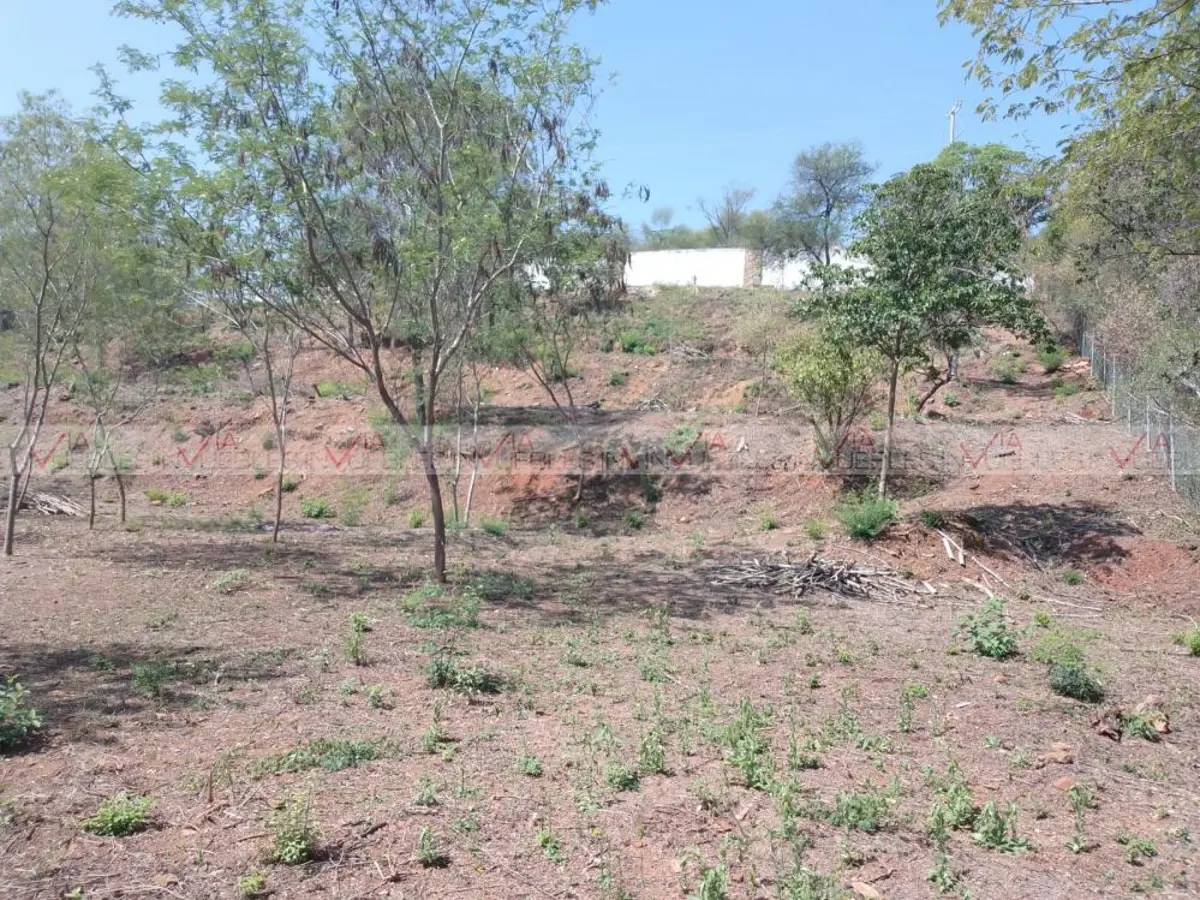 Terreno en venta en Colinas de Allende, Allende — foto 1 de 16