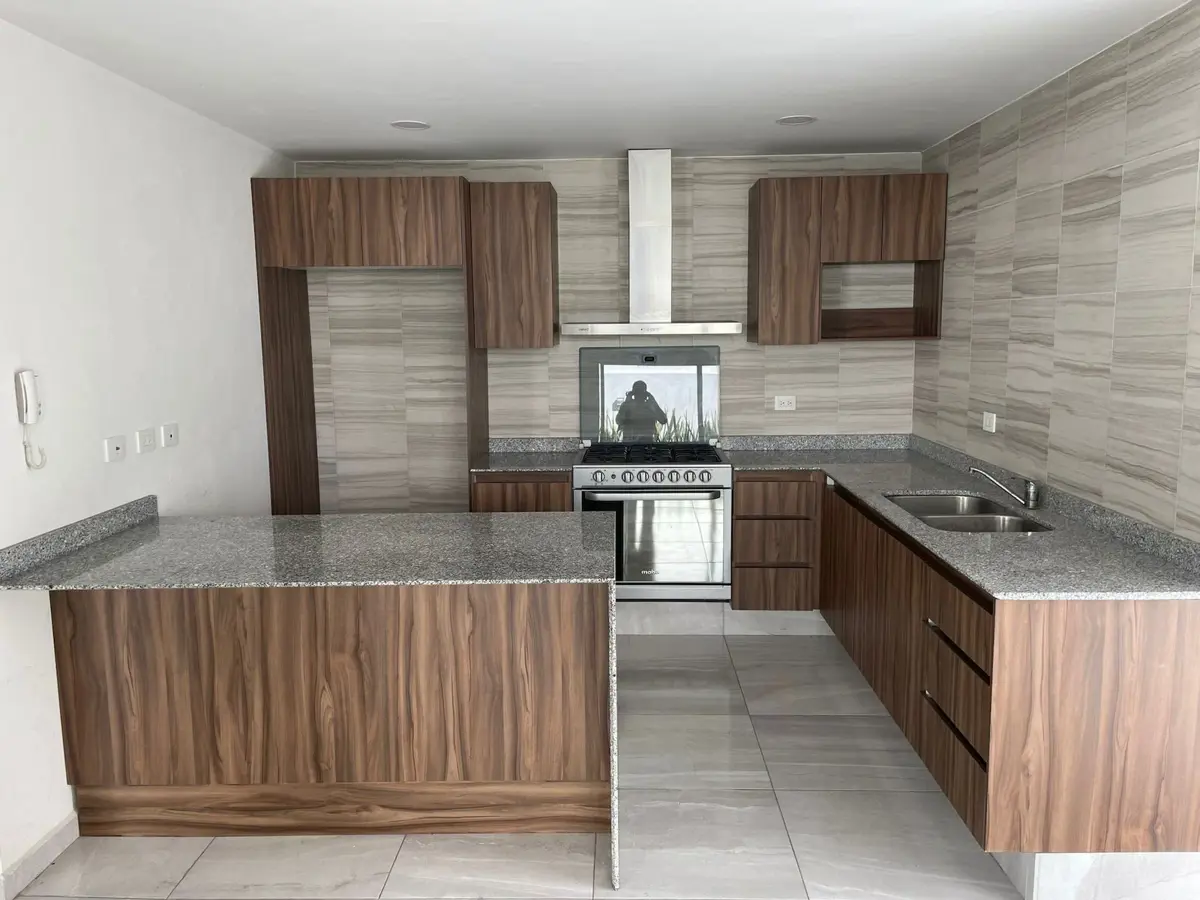 Casa en renta en Lomas de Angelópolis, San Andrés Cholula — foto 1 de 10