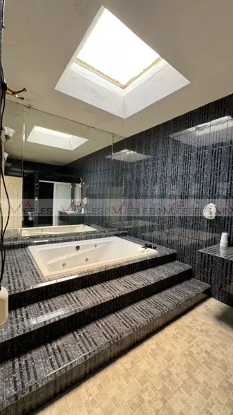 Casa en venta en Las Cumbres, Monterrey — foto 2 de 19