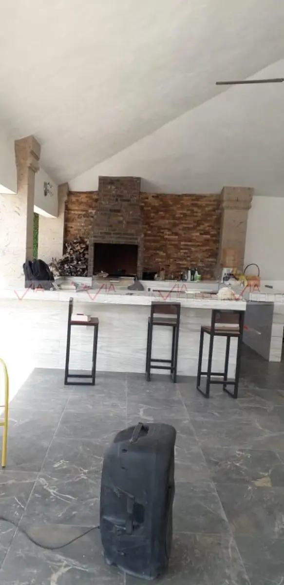 Casa en venta en Los Villarreales, Salinas Victoria — foto 1 de 10
