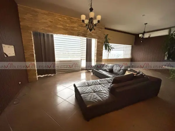 Casa en renta en Colinas del Valle, Monterrey — foto 3 de 8