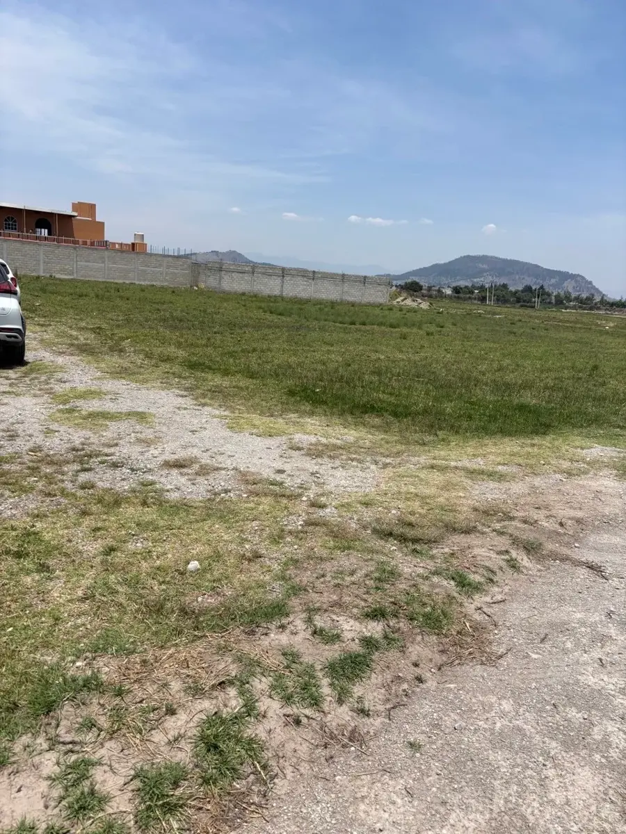 Terreno en venta en San Miguel Zinacantepec Centro, Zinacantepec — foto 1 de 3