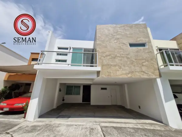CASA EN VENTA DENTRO DE PRIVADA -IXTACZOQUITLAN, VERACRUZ