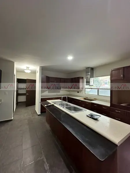 Casa en venta en Pedregal de la Silla, Monterrey — foto 2 de 12
