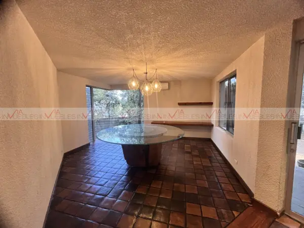 Casa en venta en Valle de San Ángel Sect Español, San Pedro Garza García — foto 3 de 10
