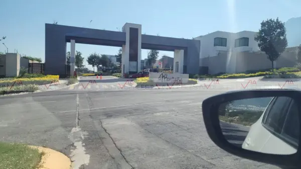 Terreno en venta en La Montaña, García — foto 2 de 12