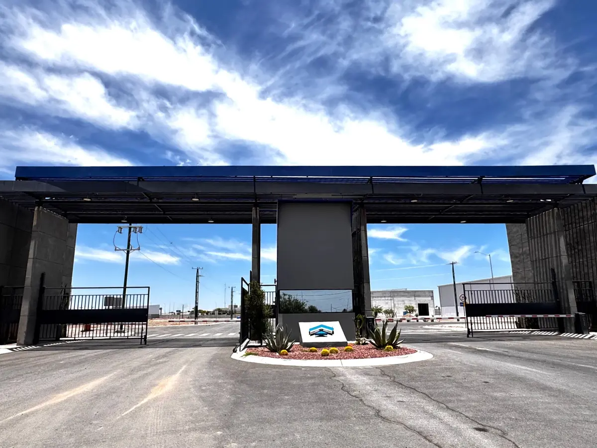 Vista 2 de Nave Industrial NUEVA en RENTA Top Park de Torreón