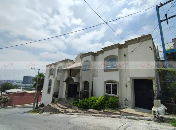 Casa en venta en Lomas del Roble, San Nicolás de los Garza — foto 3 de 14