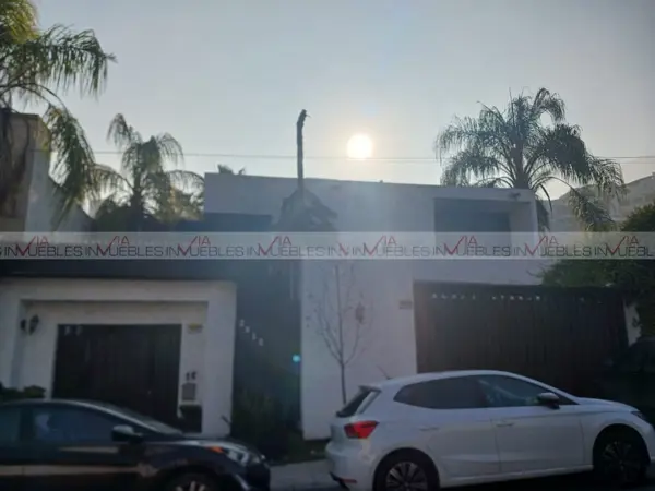 Casa en venta en Misión Cumbres 2 Sector, Monterrey — foto 2 de 14