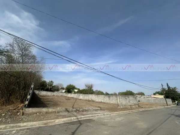 Terreno en venta en Lomas de los Pilares, Cadereyta Jiménez — foto 2 de 9