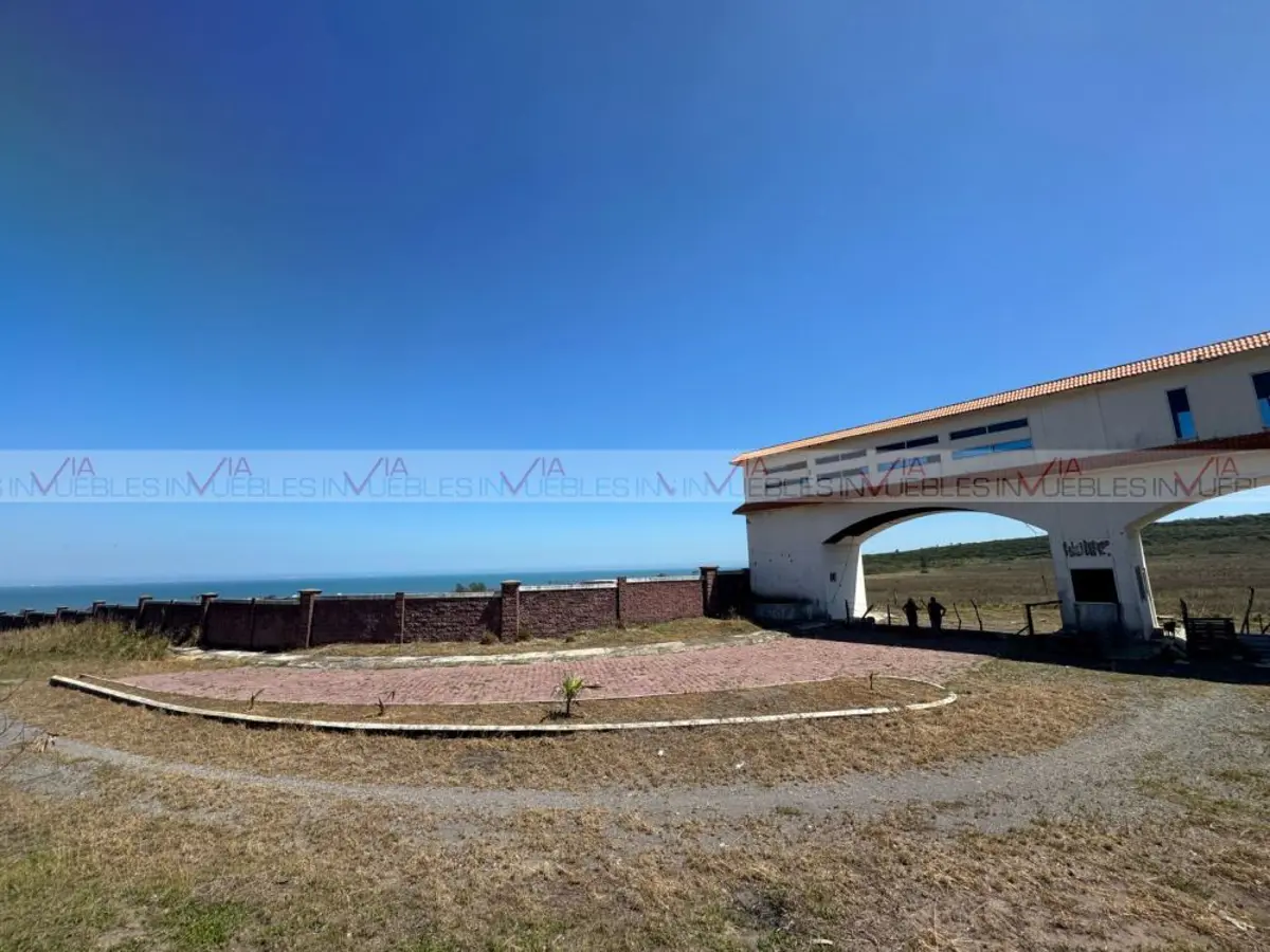 Terreno en venta en La Aguada, Alvarado — foto 1 de 8
