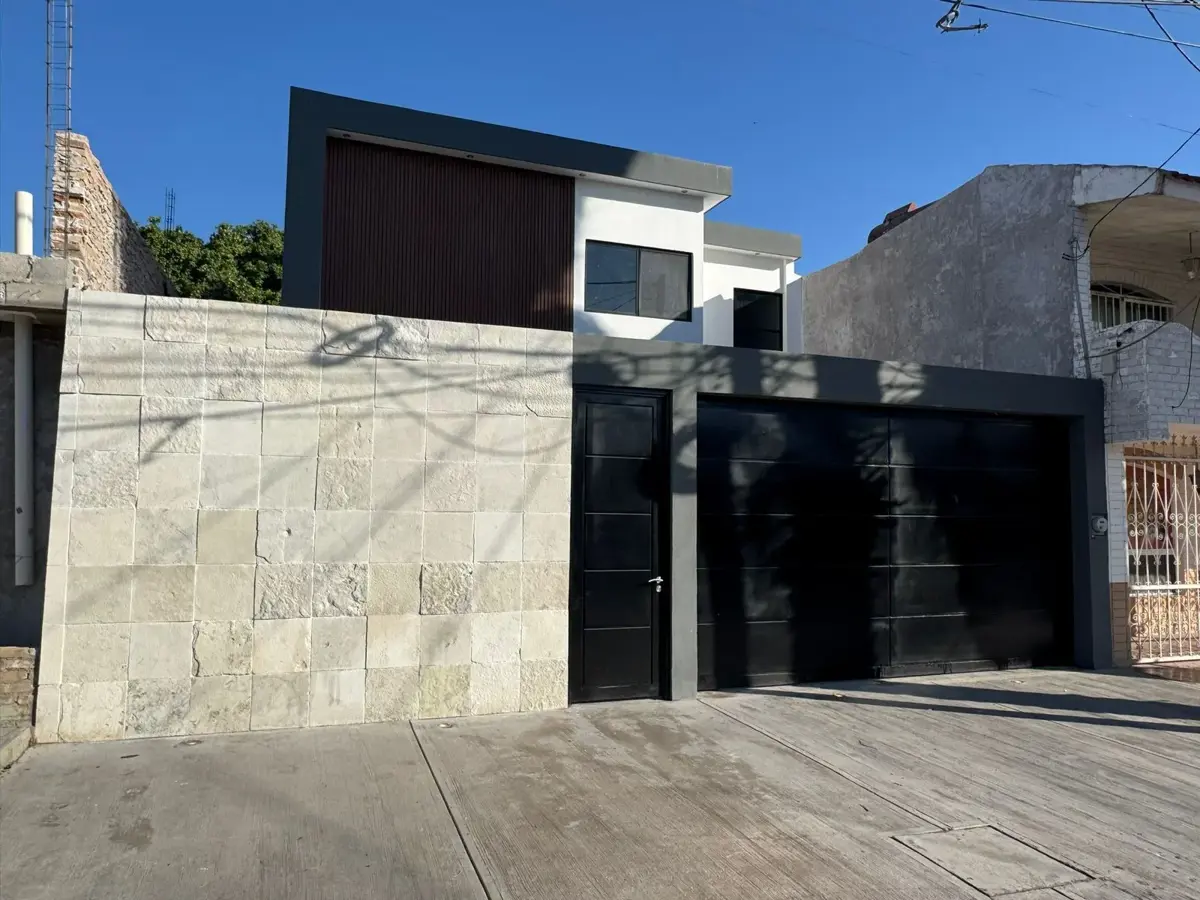 Casa en venta en Gomez Palacio Centro, Gómez Palacio — foto 1 de 11