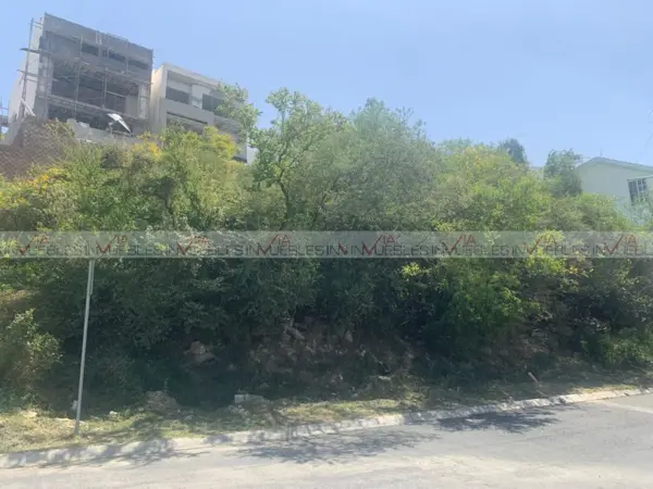 Terreno en venta en Las Águilas, Guadalupe — foto 2 de 11