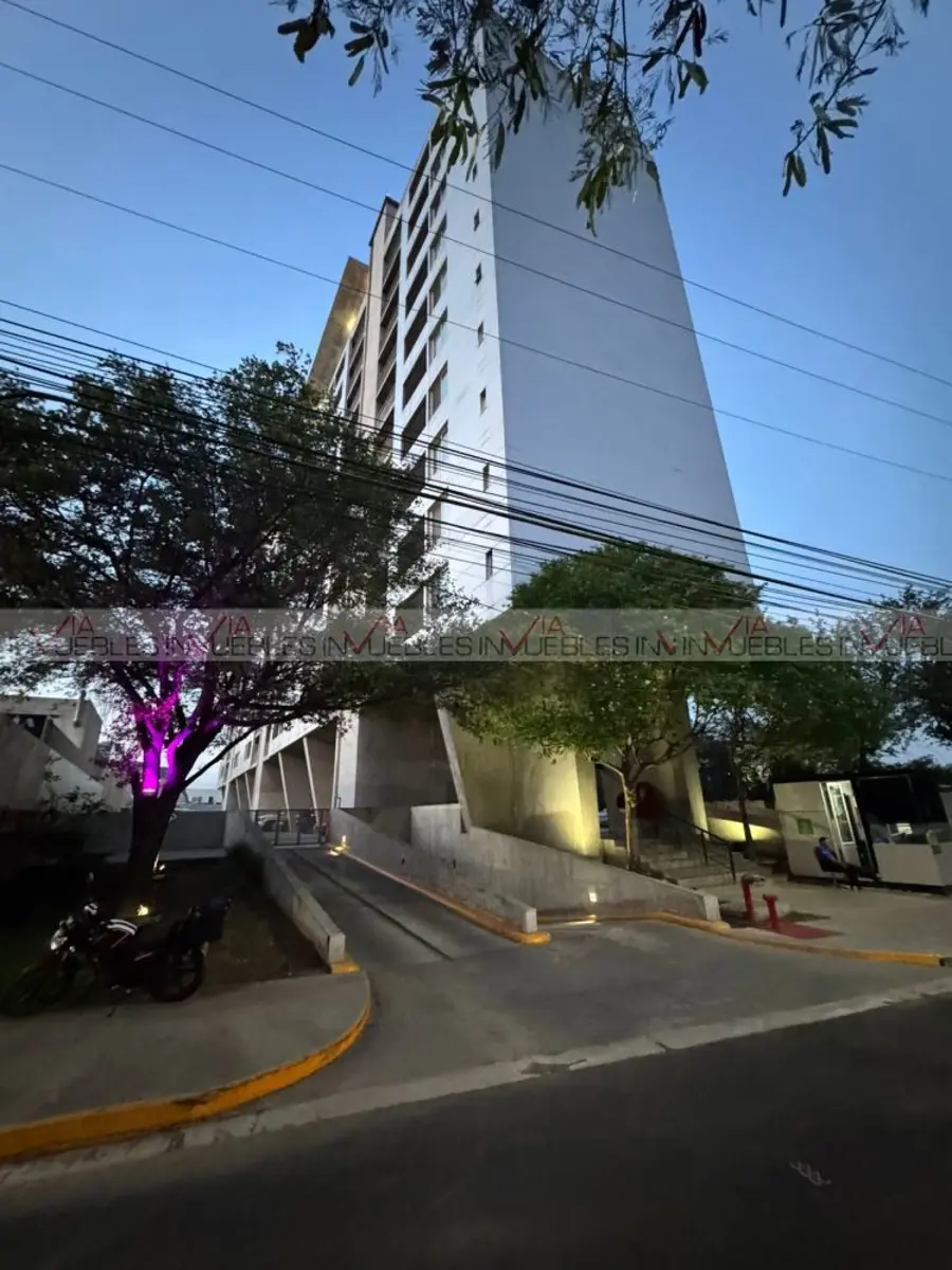 Departamento en venta en Residencial Galerías, Monterrey — foto 1 de 15