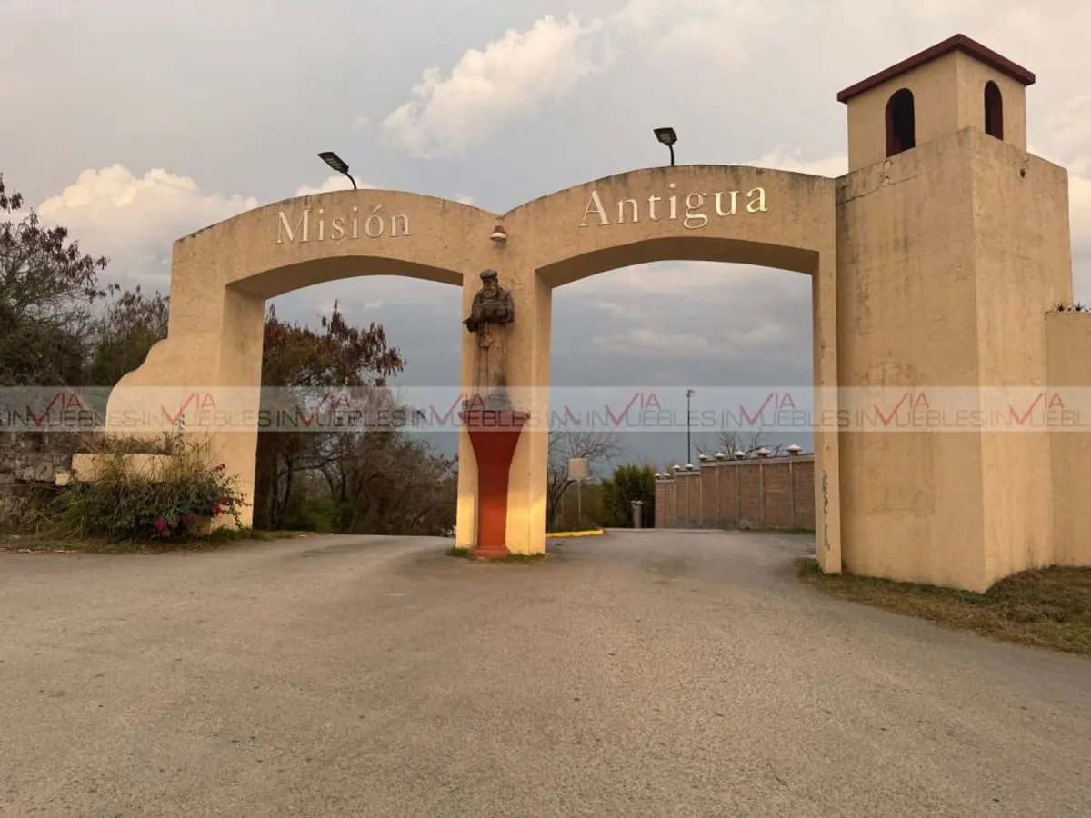 Terreno en venta en Hacienda el Mezcal, Cadereyta Jiménez — foto 1 de 9