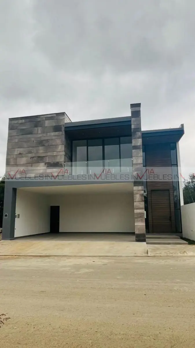 Casa en venta en Yerbaniz, Santiago — foto 1 de 8