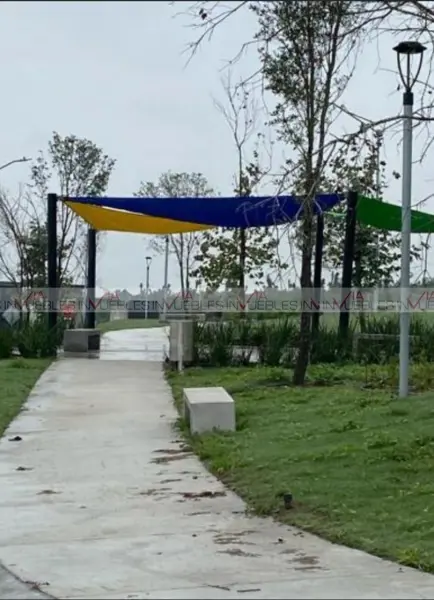 Terreno en venta en Cumbres Provenza Sector Vento, García — foto 2 de 9