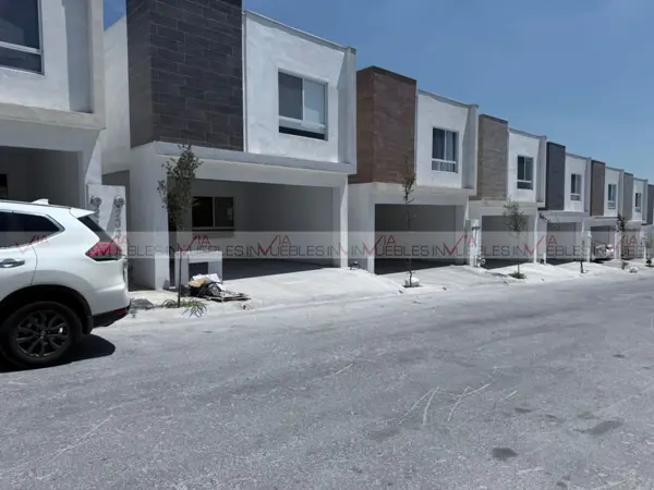 Casa en renta en Aura Residencial, García — foto 2 de 22