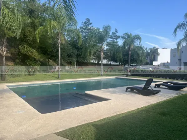 Casa en venta en Laderas Abedul, Monterrey — foto 2 de 9