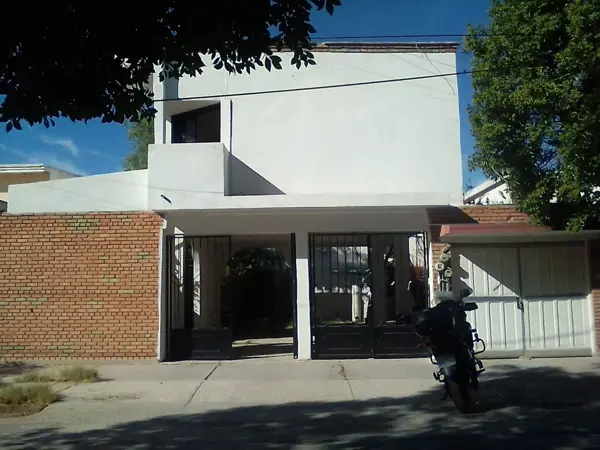 Venta de Edificio con 3 Departamentos en Torreón Jardín, Coahuila — foto 1 de 40