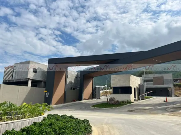 Casa en venta en Bosques de las Misiones Sector Encino, Santiago — foto 2 de 18