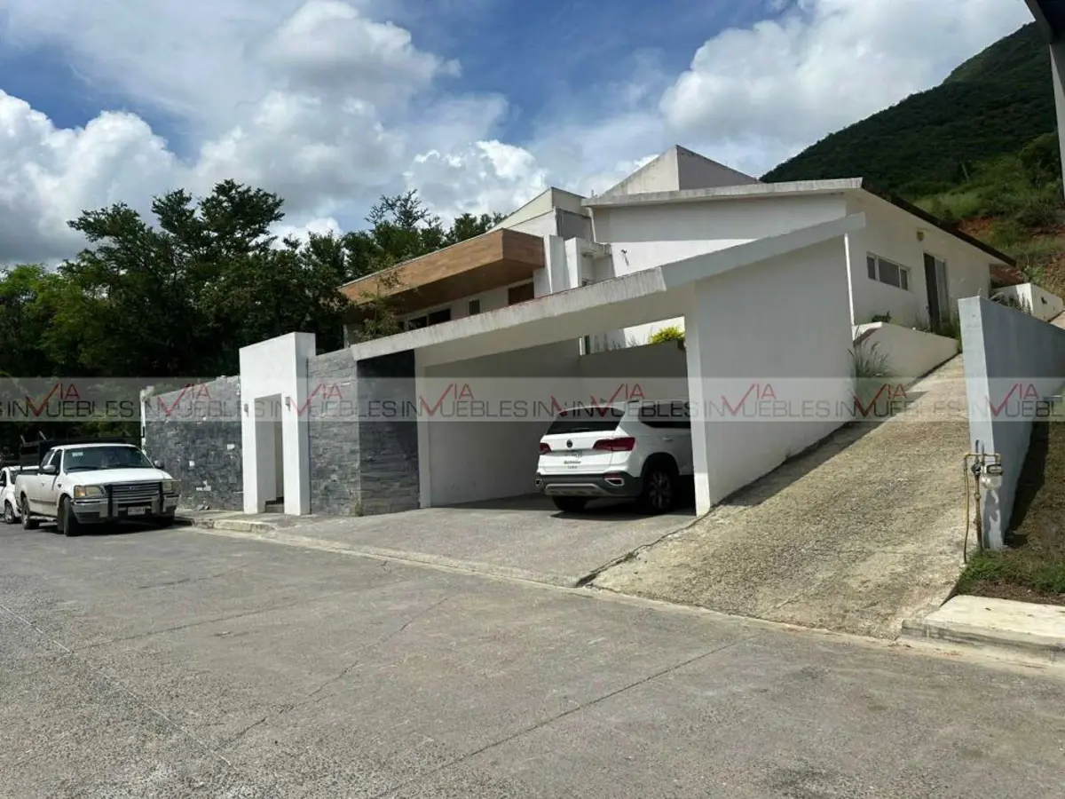 Casa en venta en Bosquencinos, Monterrey — foto 1 de 14