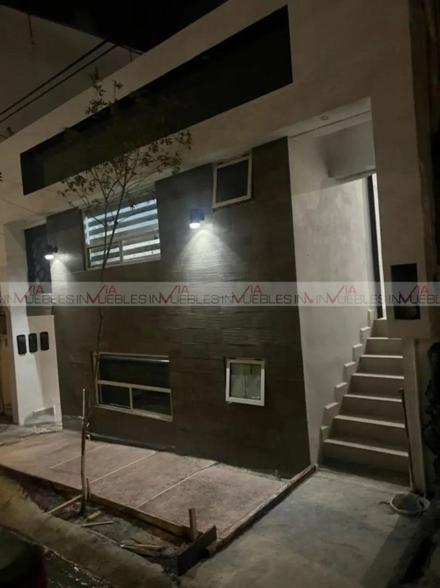 Edificio en venta en Villa del Obispo, San Pedro Garza García — foto 1 de 12