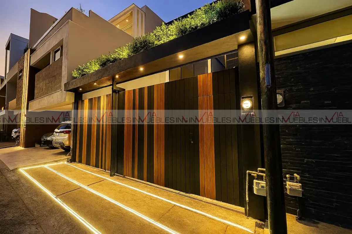 Casa en venta en La Encomienda, General Escobedo — foto 1 de 15