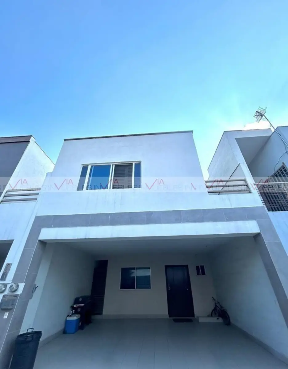 Casa en venta en Puerta de Hierro, Monterrey — foto 1 de 16