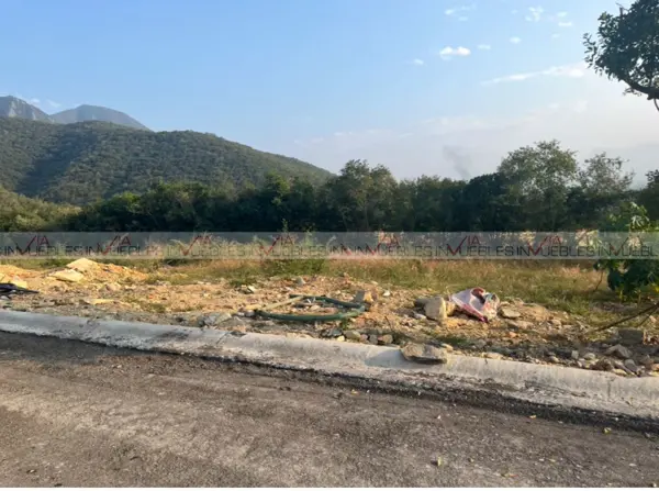 Terreno en venta en Bosques de las Misiones Sector Encino, Santiago — foto 3 de 12