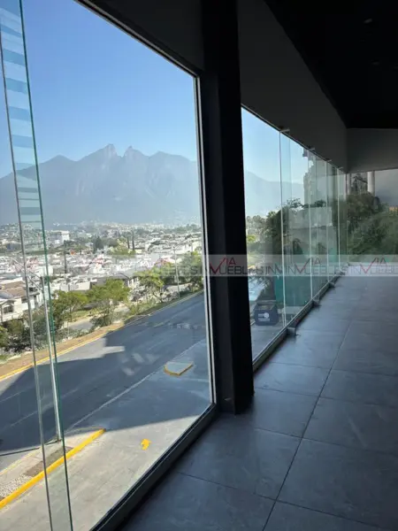 Local en renta en Lomas de Montecristo, Monterrey — foto 2 de 11