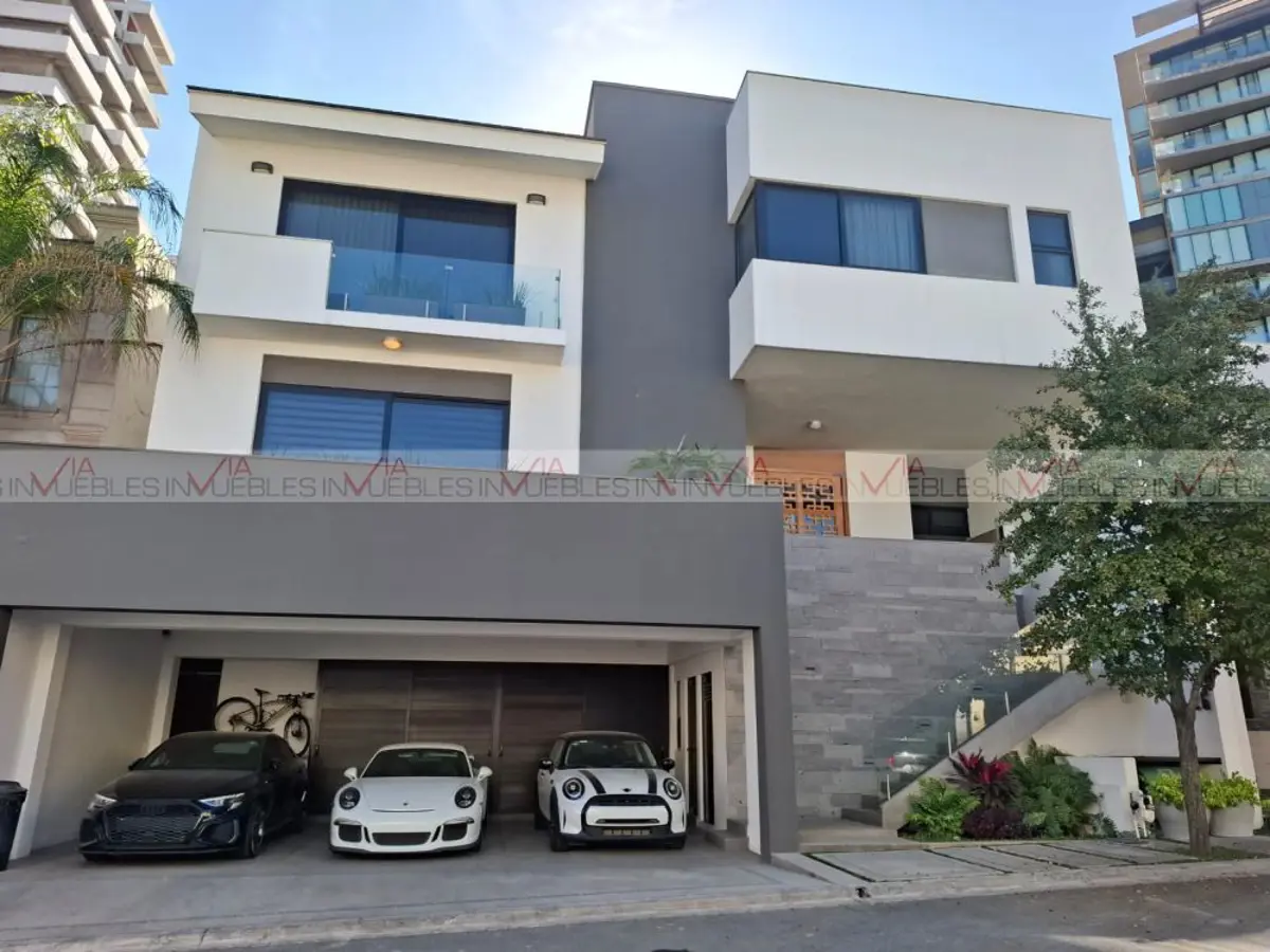 Casa en renta en Las Privanzas, San Pedro Garza García — foto 1 de 12