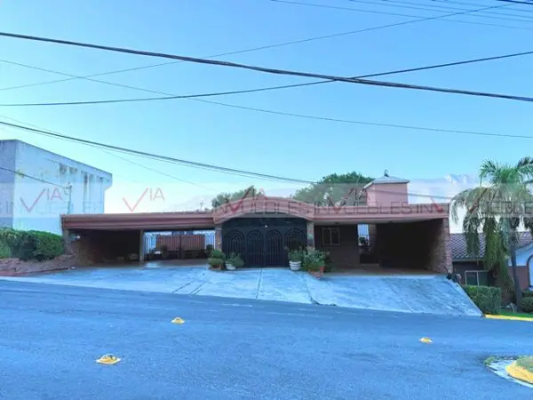 Casa en venta en Contry la Escondida, Guadalupe — foto 2 de 16