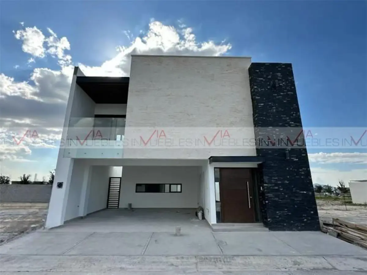 Casa en venta en Santa Fe, Ramos Arizpe — foto 1 de 11