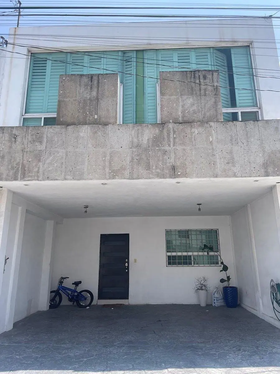Casa en venta en Bosques del Poniente, Santa Catarina — foto 1 de 17