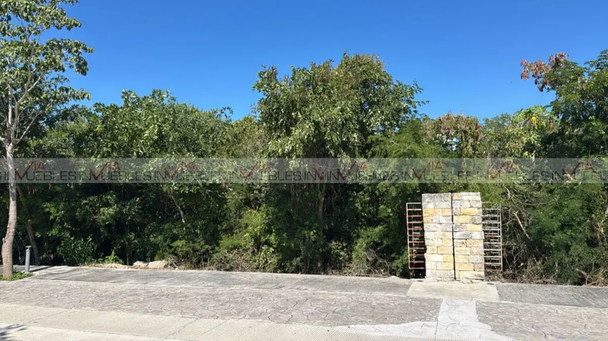 Terreno en venta en Chuburna de Hidalgo, Mérida — foto 1 de 8