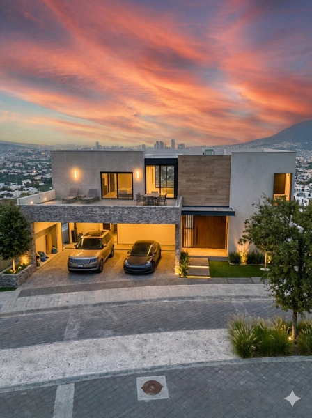 HERMOSA CASA NUEVA EN VENTA EN CORDILLERA HERMOSA CASA NUEVA EN VENTA EN CORDILLERA