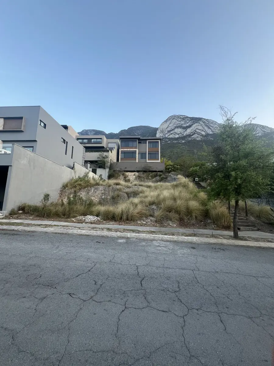 Terreno en venta en Residencial Cordillera, Santa Catarina — foto 1 de 14