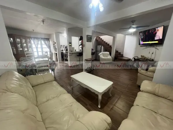 Casa en venta en Hacienda las Margaritas, Apodaca — foto 2 de 13
