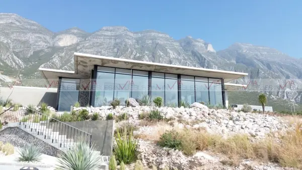 Terreno en venta en Parque 100, Santa Catarina — foto 2 de 8