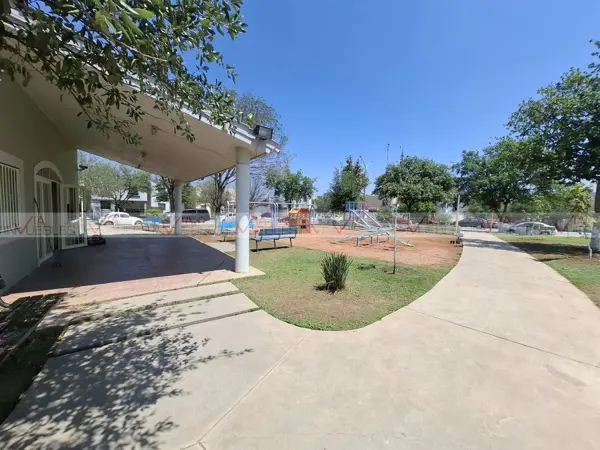 Casa en venta en Mitras Poniente, García — foto 2 de 14