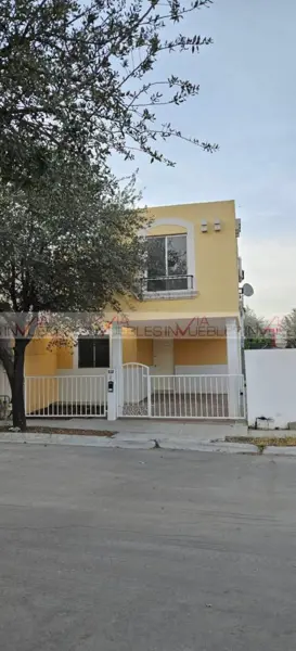 Casa en venta en Mitras Poniente, García — foto 3 de 14