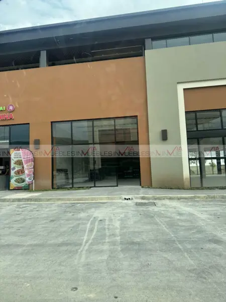 Local en renta en Huajuquito o los Cavazos, Santiago — foto 3 de 10